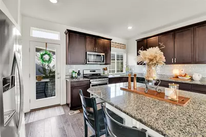 240 S Oak Hill Street, Aurora, CO 80018 - Photo 8