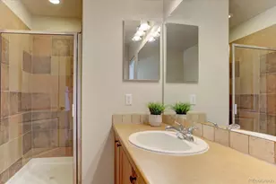 10138 E 29th Dr, Denver, CO 80238 - Photo 12