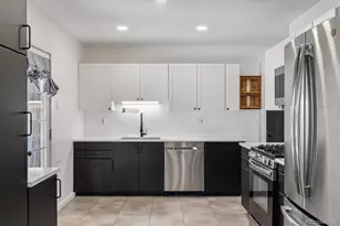 2725 S Zurich Ct, Denver, CO 80236 - Photo 8