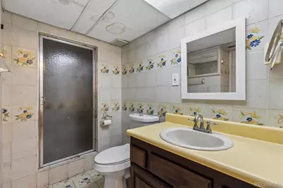 2725 S Zurich Court, Denver, CO 80236 - Photo 18