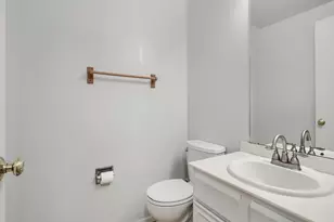 6869 W 10th Ave, Lakewood, CO 80214 - Photo 12