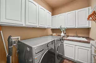 2783 Southshire Rd, Highlands Ranch, CO 80126 - Photo 18