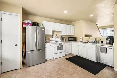 10010 Hudson Street, Thornton, CO 80229 - Photo 4