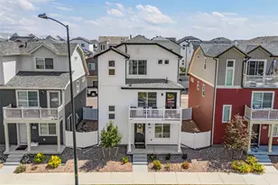 18260 E 51st Pl, Denver, CO 80249 - Photo 2