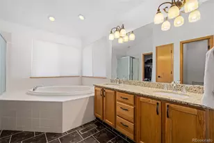 22463 E Weaver Dr, Aurora, CO 80016 - Photo 24