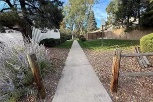 2889 S Newark Pl, Aurora, CO 80014 - Photo 28