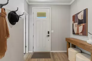 9215 E Prairie Meadow Dr, Denver, CO 80238 - Photo 6