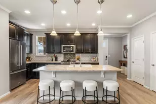 9215 E Prairie Meadow Dr, Denver, CO 80238 - Photo 12