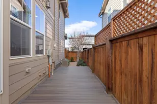 9215 E Prairie Meadow Dr, Denver, CO 80238 - Photo 32