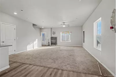 55055 E 31st Avenue, Strasburg, CO 80136 - Photo 6