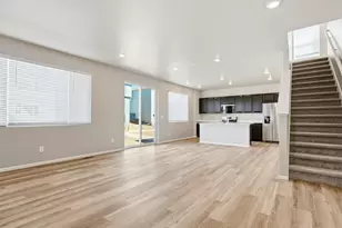 8948 Salida St, Commerce City, CO 80022 - Photo 6