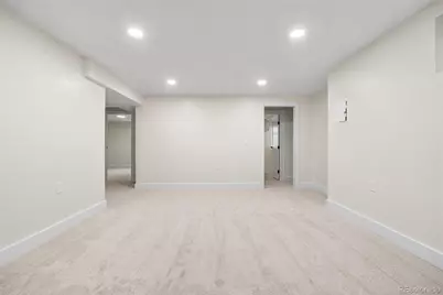 1375 W Hinsdale Drive, Littleton, CO 80120 - Photo 32