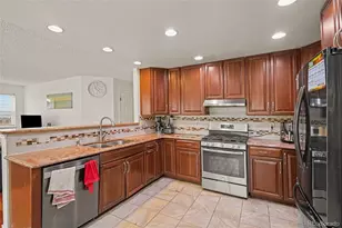 2424 S Salida Way, Aurora, CO 80013 - Photo 8