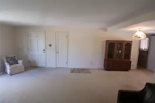 10090 E Lowry Pl, Aurora, CO 80010 - Photo 8