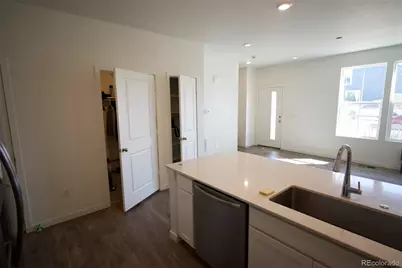 2013 S Gold Bug Way, Aurora, CO 80018 - Photo 6