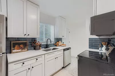 2985 Ivanhoe Street, Denver, CO 80207 - Photo 8