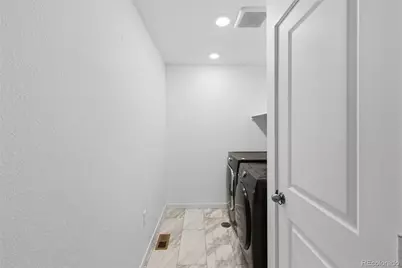 46538 Sunrise Court, Bennett, CO 80102 - Photo 12