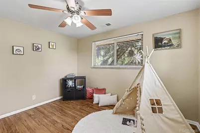 1601 N Dunkirk Street, Aurora, CO 80011 - Photo 10