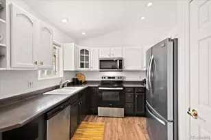 464 W Ventura Dr, Pueblo, CO 81007 - Photo 8