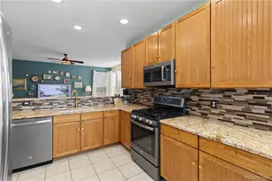 518 Peregrine Cir, Longmont, CO 80504 - Photo 8