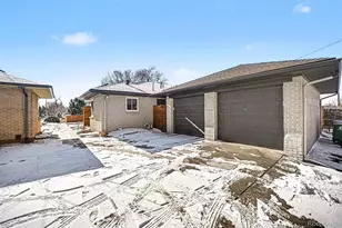 5217 E Martin Luther King Jr Blvd, Denver, CO 80207 - Photo 20