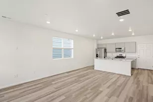 1622 Riverplace Dr, Windsor, CO 80550 - Photo 4