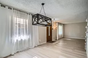 2514 S Elkhart St, Aurora, CO 80014 - Photo 10