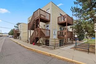 9240 W 49th Ave, Wheat Ridge, CO 80033 - Photo 12