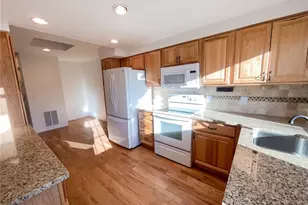 3075 E Long Circle, Centennial, CO 80122 - Photo 2