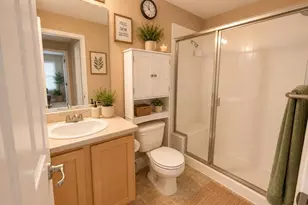 9797 Mayfair St, Englewood, CO 80112 - Photo 8