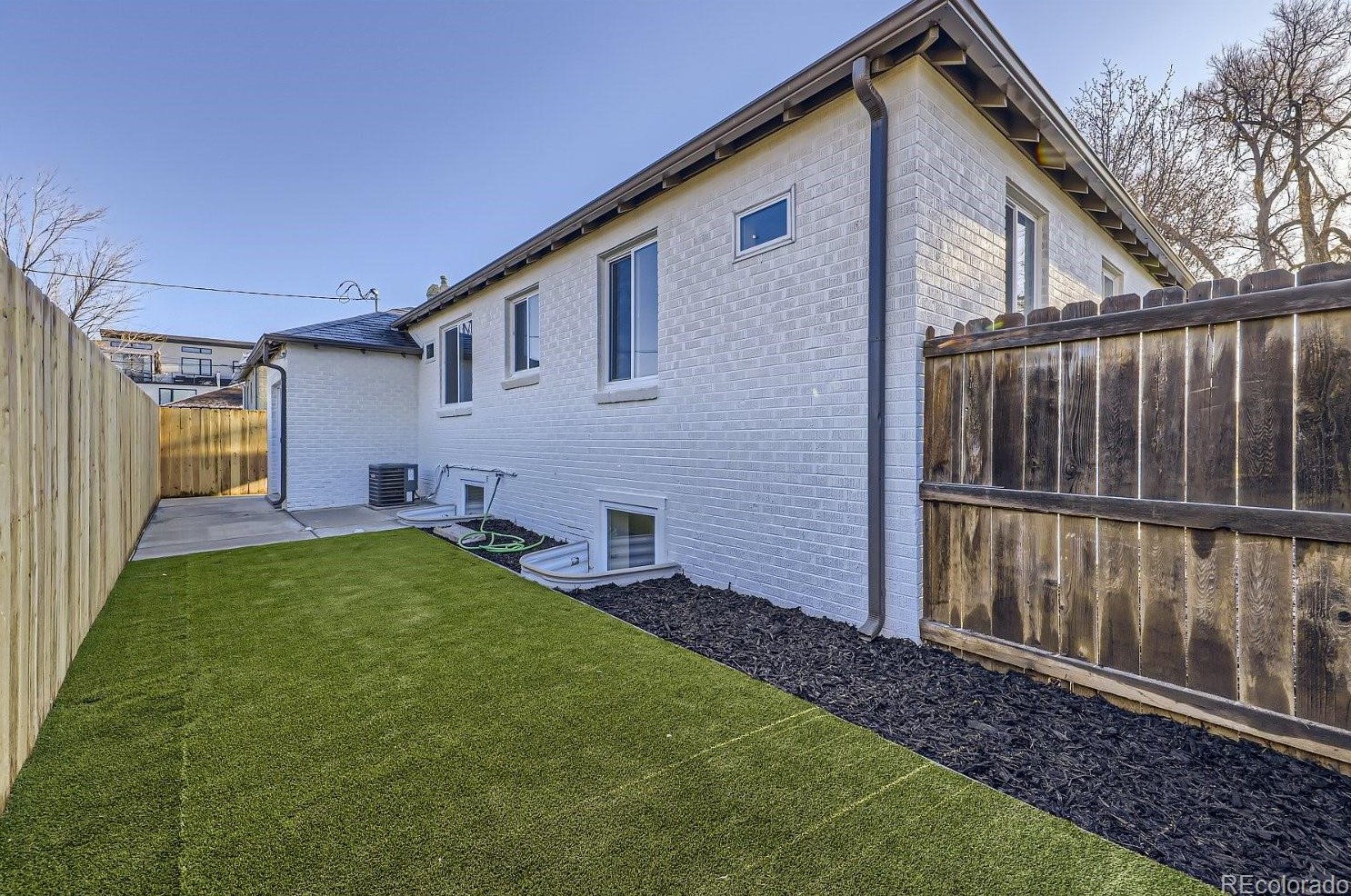1405 Xavier St, Denver CO  80204-1021 exterior