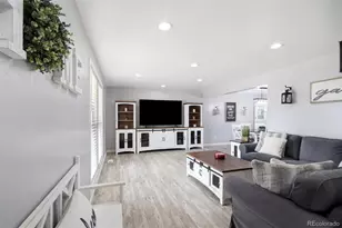7669 S Holland Way, Littleton, CO 80128 - Photo 4
