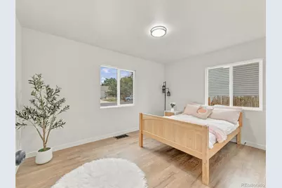 1967 Macon Street, Aurora, CO 80010 - Photo 12