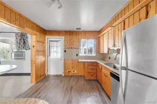 1160 Ursula St, Aurora, CO 80011 - Photo 12