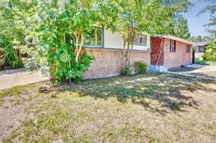 7789 Greenleaf Ln, Denver, CO 80221 - Photo 38