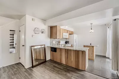 2621 S Xanadu Way #B, Aurora, CO 80014 - Photo 4