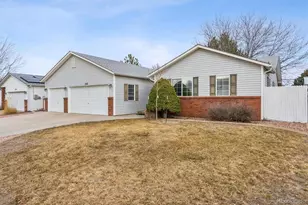 306 N 45th Ave Ct, Greeley, CO 80634 - Photo 2