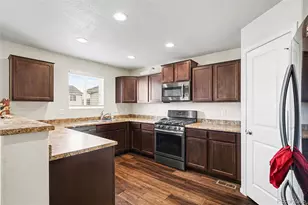 47373 Lily Ave, Bennett, CO 80102 - Photo 10