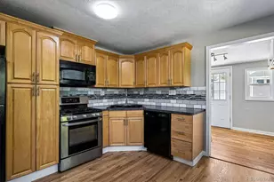 2028 W Adriatic Pl, Englewood, CO 80110 - Photo 8