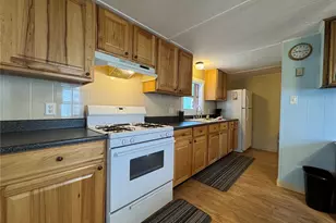 910 J St, Salida, CO 81201 - Photo 2
