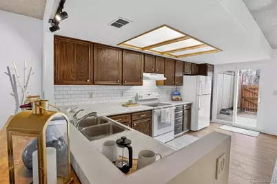 1257 S Dillon Way, Aurora, CO 80012 - Photo 6