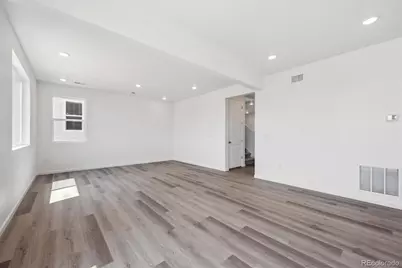 302 W Owen Avenue, Keenesburg, CO 80643 - Photo 6