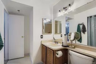 908 S Walden Way, Aurora, CO 80017 - Photo 18