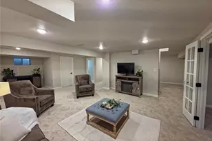 2105 Weatherstone Cir, Highlands Ranch, CO 80126 - Photo 10