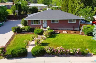 3247 W Pimlico Dr, Englewood, CO 80110 - Photo 2