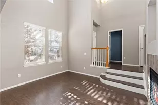 6701 S Versailles Way, Aurora, CO 80016 - Photo 4