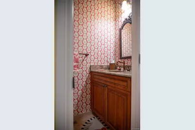 445 Madison Street N, Denver, CO 80206 - Photo 16