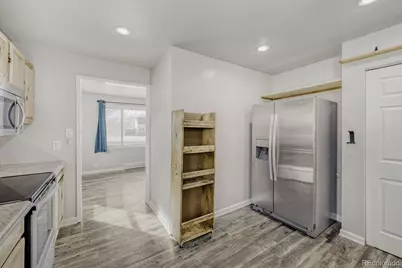 740 Newark Street, Aurora, CO 80010 - Photo 6