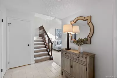 2558 S Vaughn Way #D, Aurora, CO 80014 - Photo 2