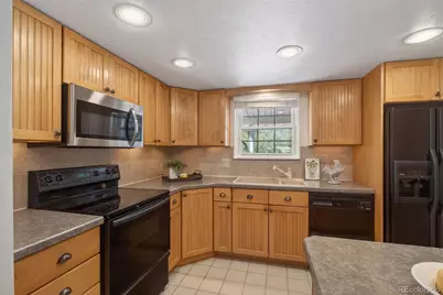 2558 S Vaughn Way #D, Aurora, CO 80014 - Photo 14